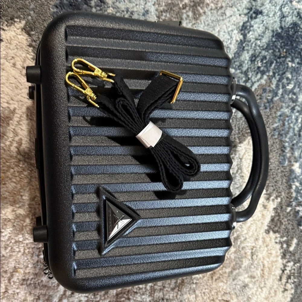 Triforce Elite Performance Travelware Hard Shell Matte Black Beauty Case